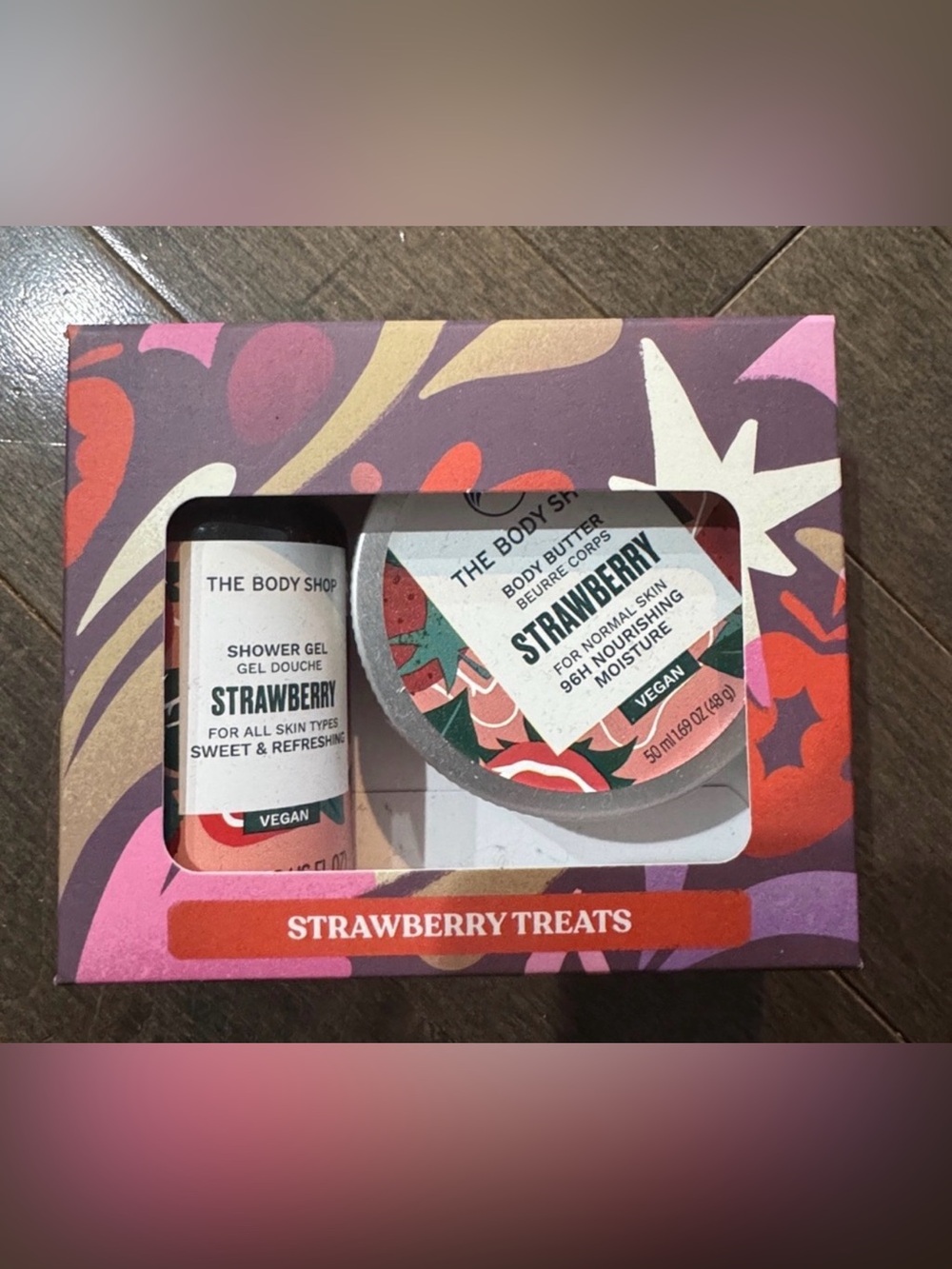 The Body Shop Strawberry Treats Gift Set